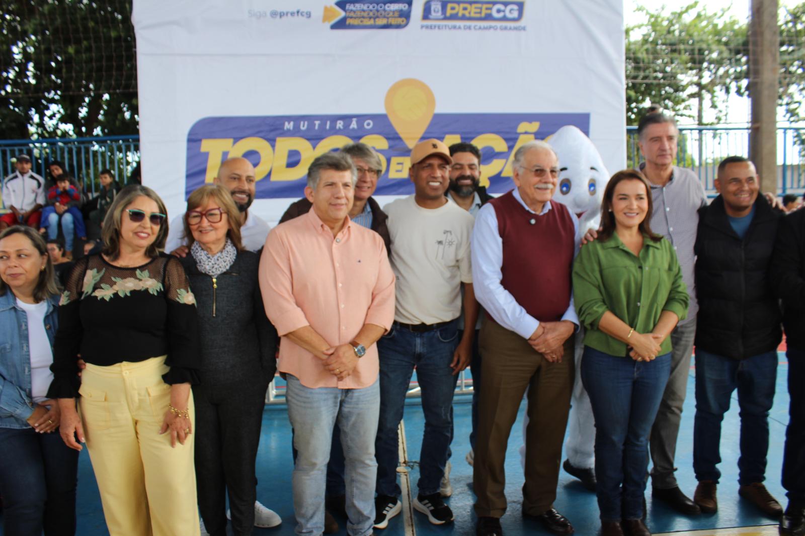 Secretário Darci Caldo prestigia o “Todos em Ação” ao lado da prefeita Adriane Lopes e demais autoridades. Secretário Darci Caldo prestigia o “Todos em Ação” ao lado da prefeita Adriane Lopes e demais autoridades.