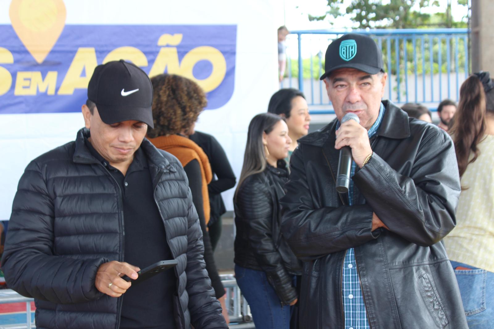 Secretário Darci Caldo prestigia o “Todos em Ação” ao lado da prefeita Adriane Lopes e demais autoridades. Secretário Darci Caldo prestigia o “Todos em Ação” ao lado da prefeita Adriane Lopes e demais autoridades.