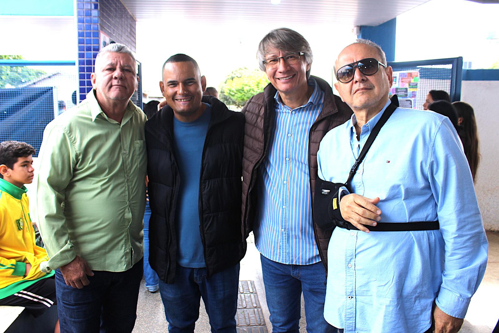 Secretário Darci Caldo prestigia o “Todos em Ação” ao lado da prefeita Adriane Lopes e demais autoridades. Secretário Darci Caldo prestigia o “Todos em Ação” ao lado da prefeita Adriane Lopes e demais autoridades.