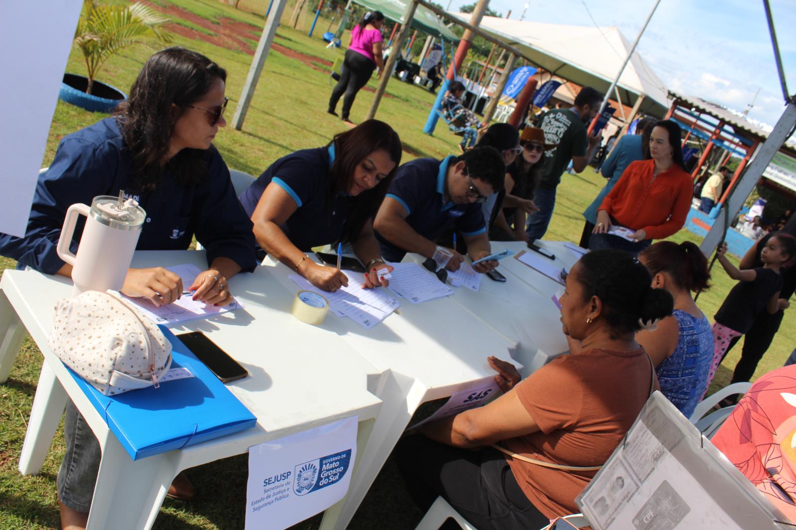 Secretário Darci Caldo participa do Agro Social na Chácara Buriti ao lado da prefeita Adriane Lopes e do deputado Lídio Lopes. Secretário Darci Caldo participa do Agro Social na Chácara Buriti ao lado da prefeita Adriane Lopes e do deputado Lídio Lopes.