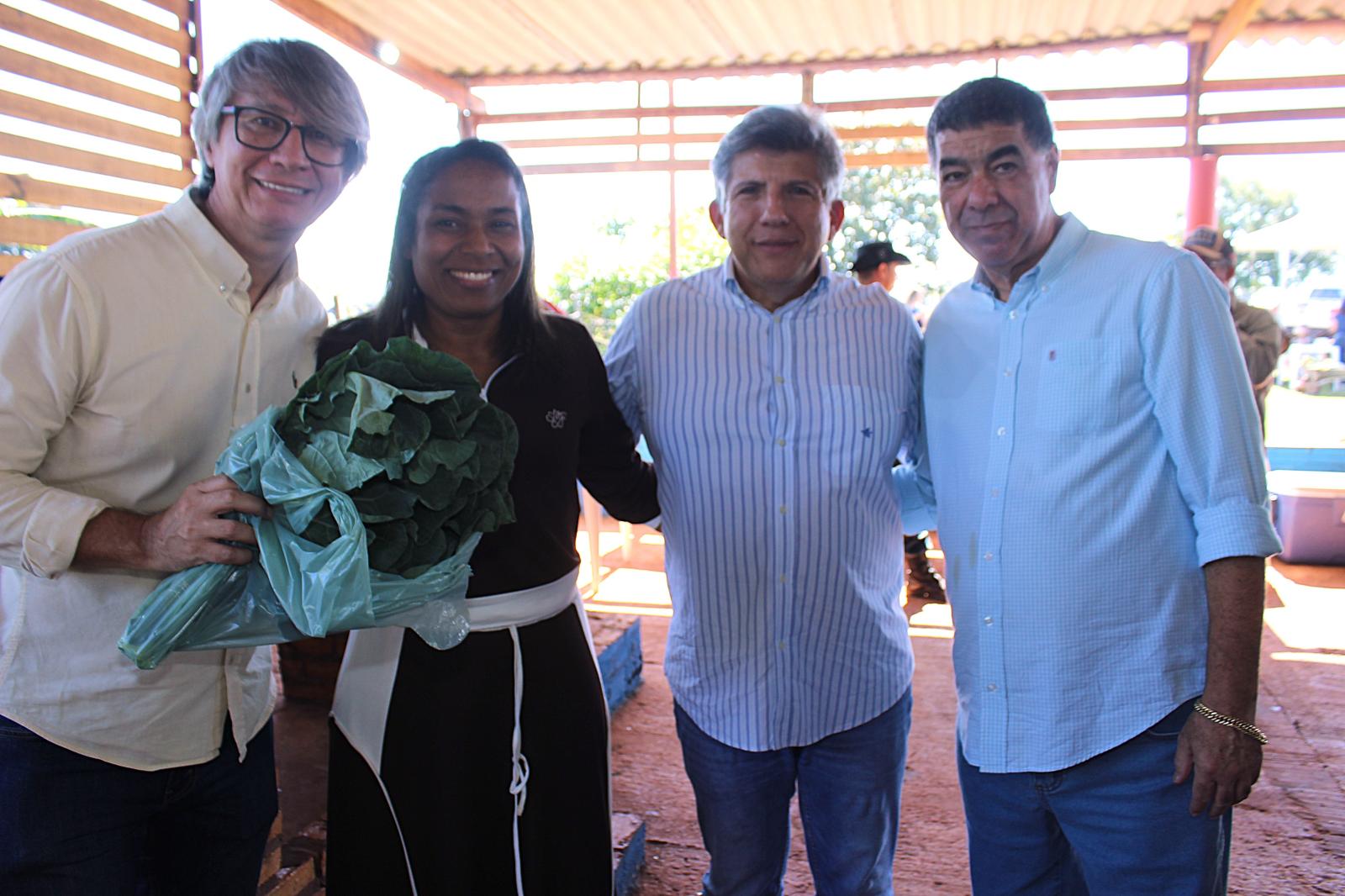 Secretário Darci Caldo participa do Agro Social na Chácara Buriti ao lado da prefeita Adriane Lopes e do deputado Lídio Lopes. Secretário Darci Caldo participa do Agro Social na Chácara Buriti ao lado da prefeita Adriane Lopes e do deputado Lídio Lopes.