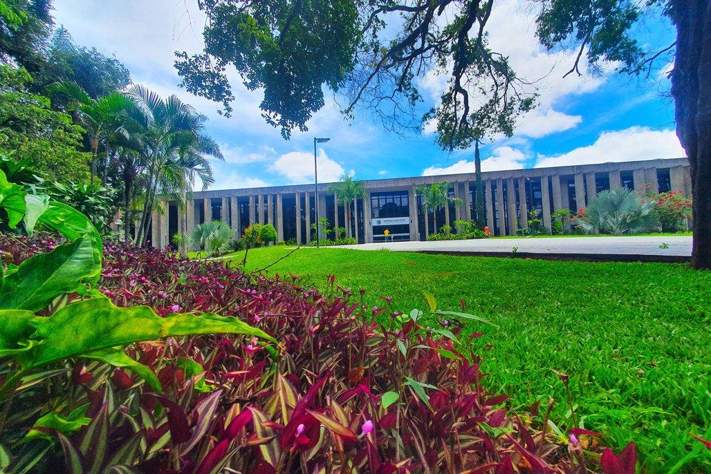 Agenda: Maio inicia com sessão solene e comemoração do Dia das Mães.