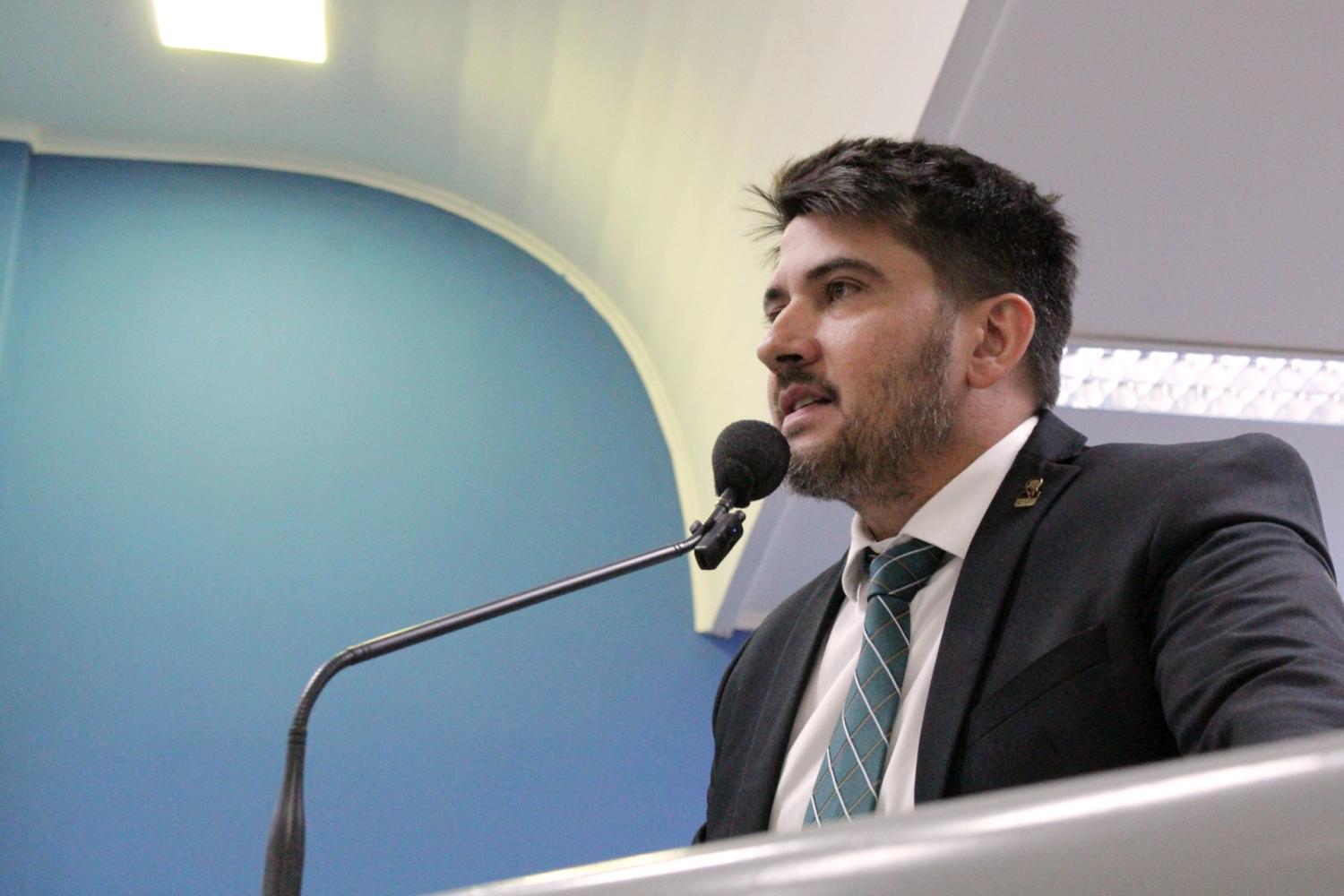 Câmara vota projeto de Rafael Tavares que moderniza atendimento na saúde pública com Telemedicina.