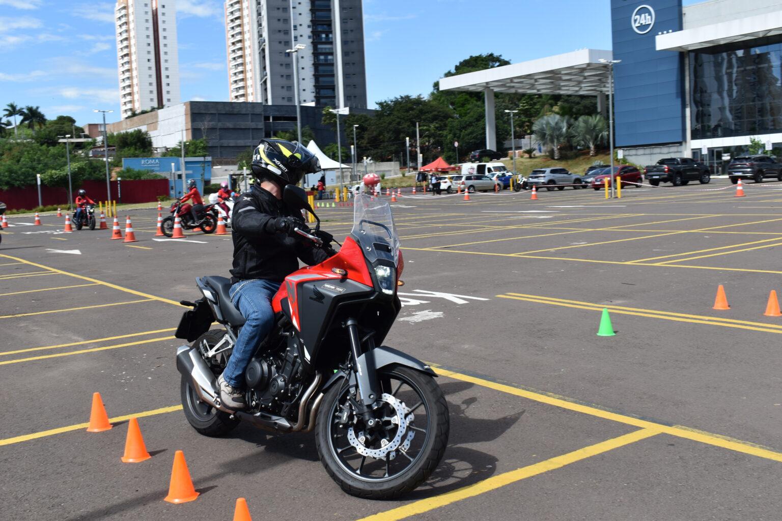 Curso de pilotagem segura integra ações do Maio Amarelo.