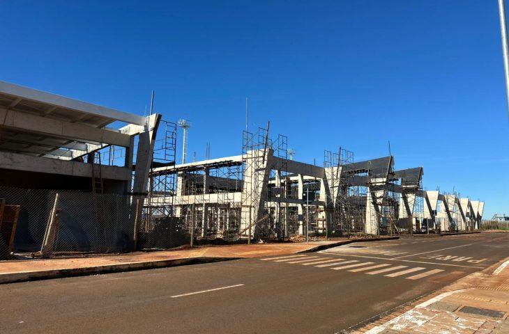 Mais moderno e funcional, novo receptivo do aeroporto ganha forma com avanço das obras em Dourados.
