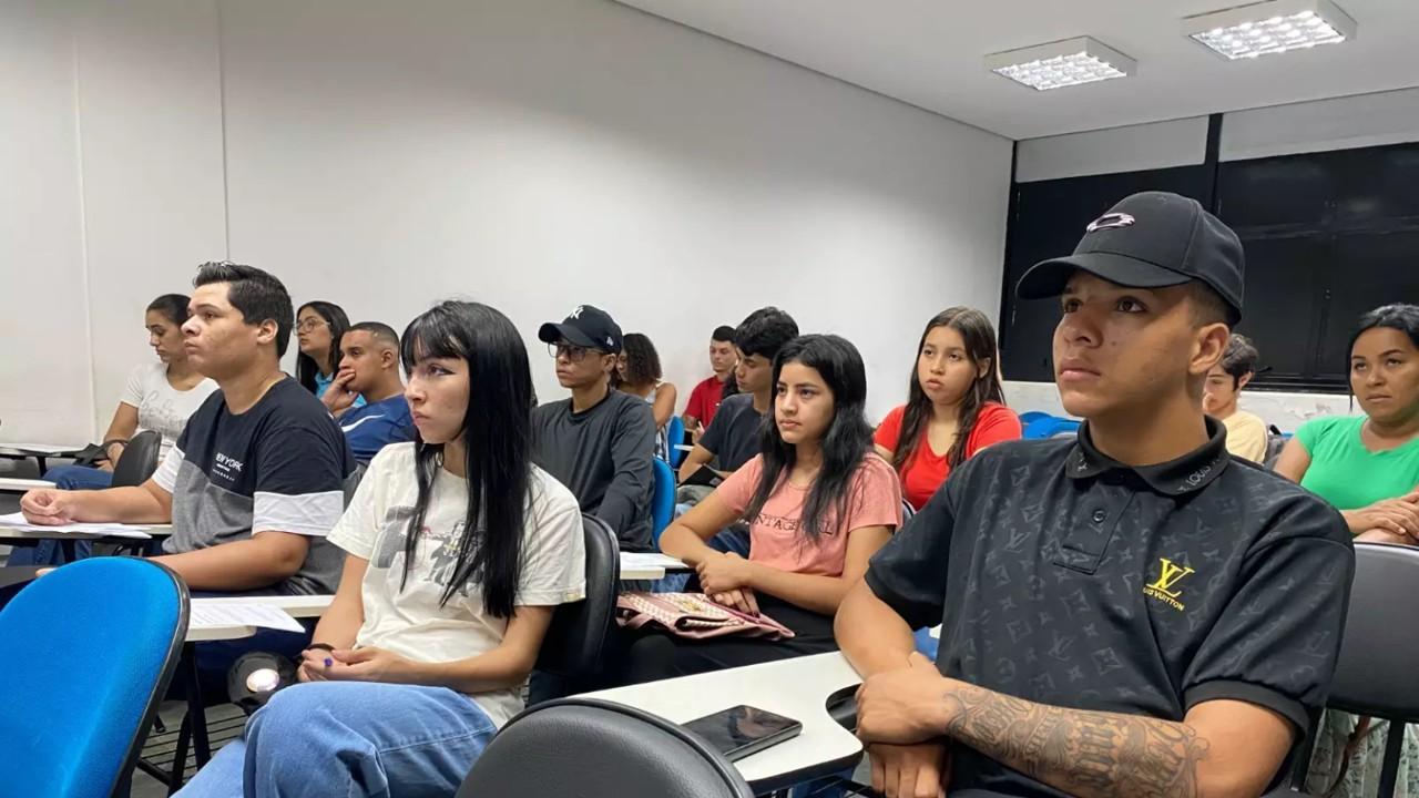 Sejuv registra 349 jovens certificados e projeta alcançar 2 mil atendimentos em 2026.