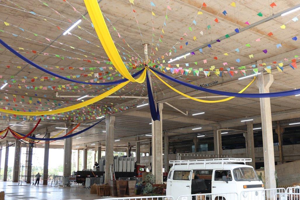 Arraiá ALEMS: 4ª edição da festa junina é realizada neste sábado com entrada gratuita. Arraiá ALEMS: 4ª edição da festa junina é realizada neste sábado com entrada gratuita.