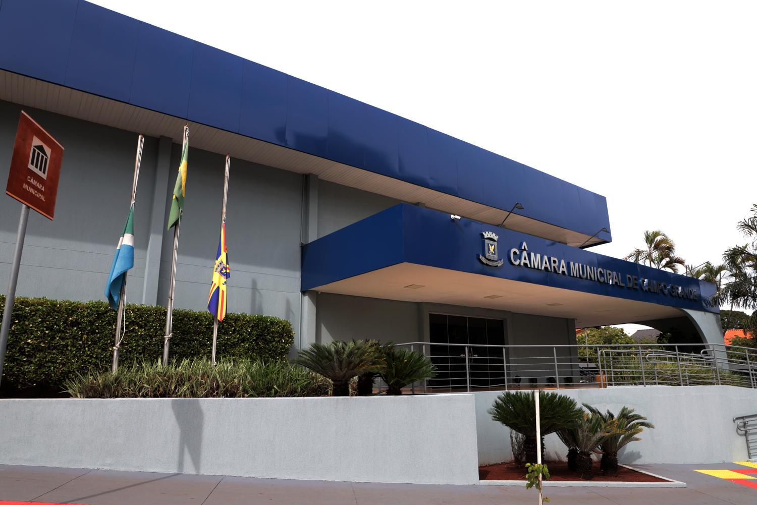 Câmara CG decreta luto oficial de três dias em memória de Marcelo Miranda e Grazielle Machado e cancela sessão desta quinta-feira.