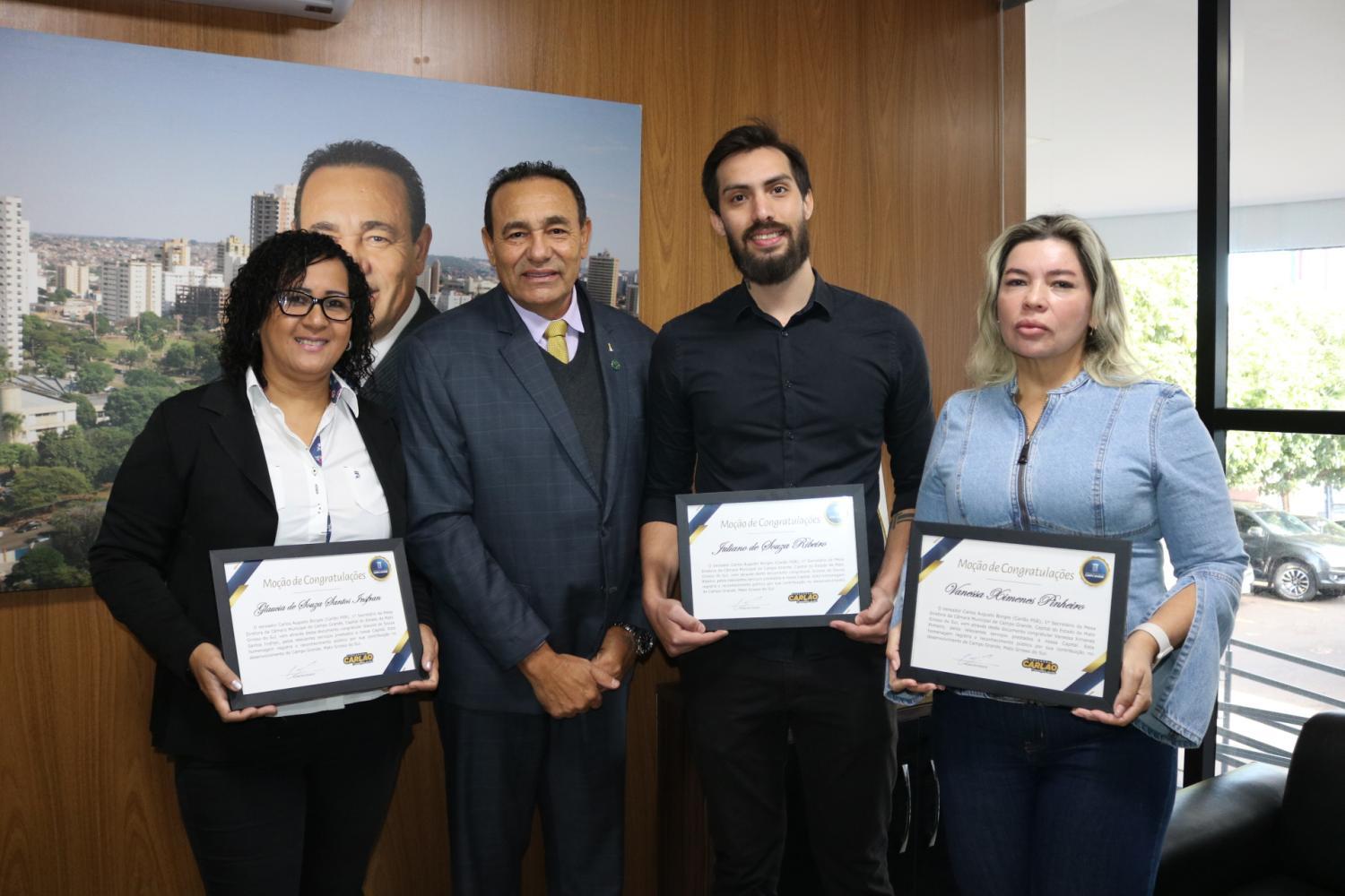 Câmara Municipal homenageia destaques do empreendedorismo e gestão com Moções de Congratulações.