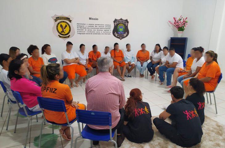 Congresso Nacional de Psicodrama leva reflexão a mulheres em situação de prisão.