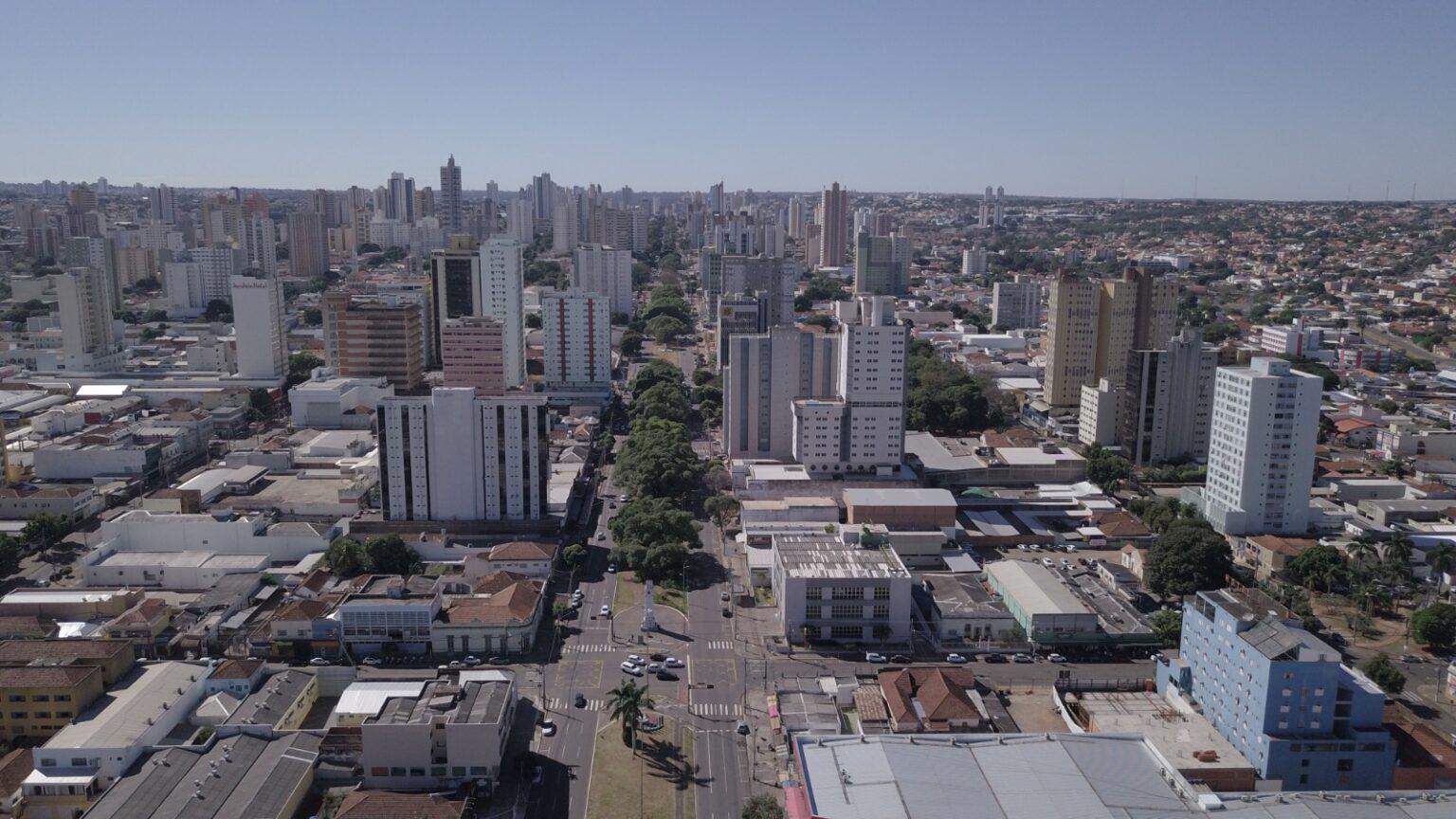 Defesa Civil emite alerta amarelo para chuvas intensas.