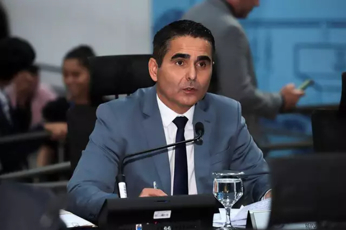 “Herculano Borges relembra a firmeza e a capacidade de liderança de Grazielle Machado”.