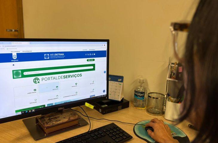 Licenciamento 2026 começa com nova opção de parcelamento digital no Portal Meu Detran.