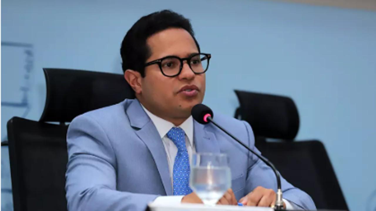 Papy garante apoio da Câmara a eventual intervenção de Adriane Lopes no Consórcio.