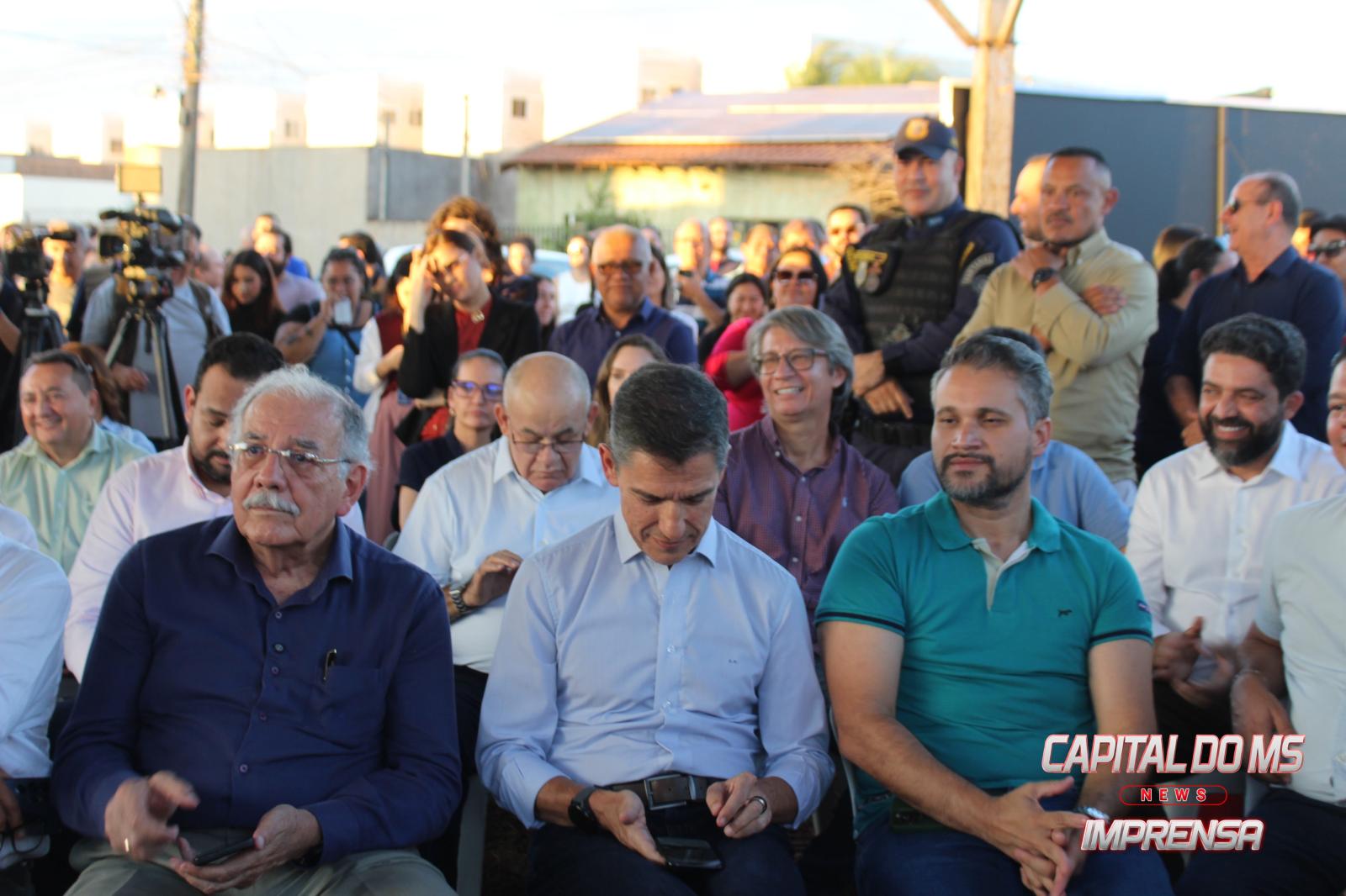 Secretário da SEAR, Darci Caldo, participa do lançamento da pavimentação asfáltica e destaca união política que viabiliza investimentos de R$ 280 milhões em Campo Grande. Secretário da SEAR, Darci Caldo, participa do lançamento da pavimentação asfáltica e destaca união política que viabiliza investimentos de R$ 280 milhões em Campo Grande.