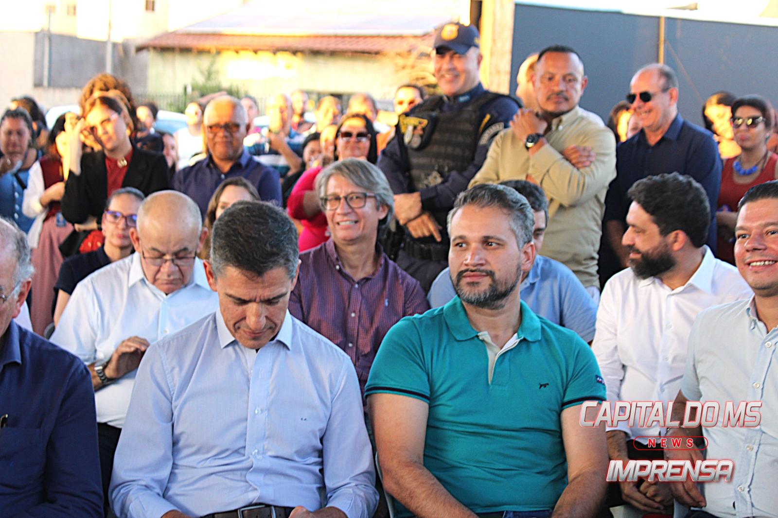 Secretário da SEAR, Darci Caldo, participa do lançamento da pavimentação asfáltica e destaca união política que viabiliza investimentos de R$ 280 milhões em Campo Grande. Secretário da SEAR, Darci Caldo, participa do lançamento da pavimentação asfáltica e destaca união política que viabiliza investimentos de R$ 280 milhões em Campo Grande.