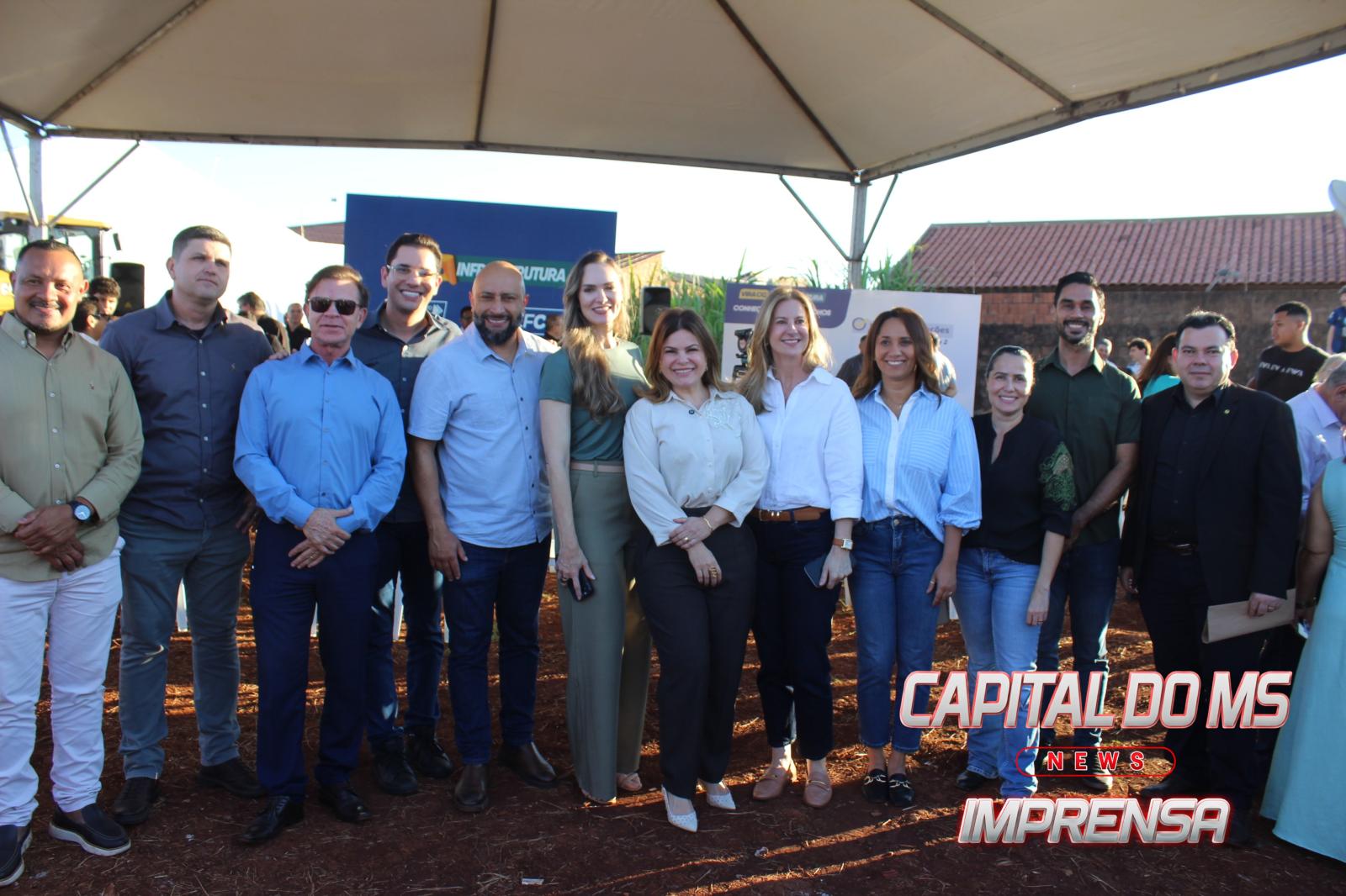 Secretário da SEAR, Darci Caldo, participa do lançamento da pavimentação asfáltica e destaca união política que viabiliza investimentos de R$ 280 milhões em Campo Grande. Secretário da SEAR, Darci Caldo, participa do lançamento da pavimentação asfáltica e destaca união política que viabiliza investimentos de R$ 280 milhões em Campo Grande.