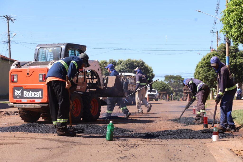 Prefeitura realiza mutirão de tapa-buracos do Vira CG Infraestrutura. Prefeitura realiza mutirão de tapa-buracos do Vira CG Infraestrutura.