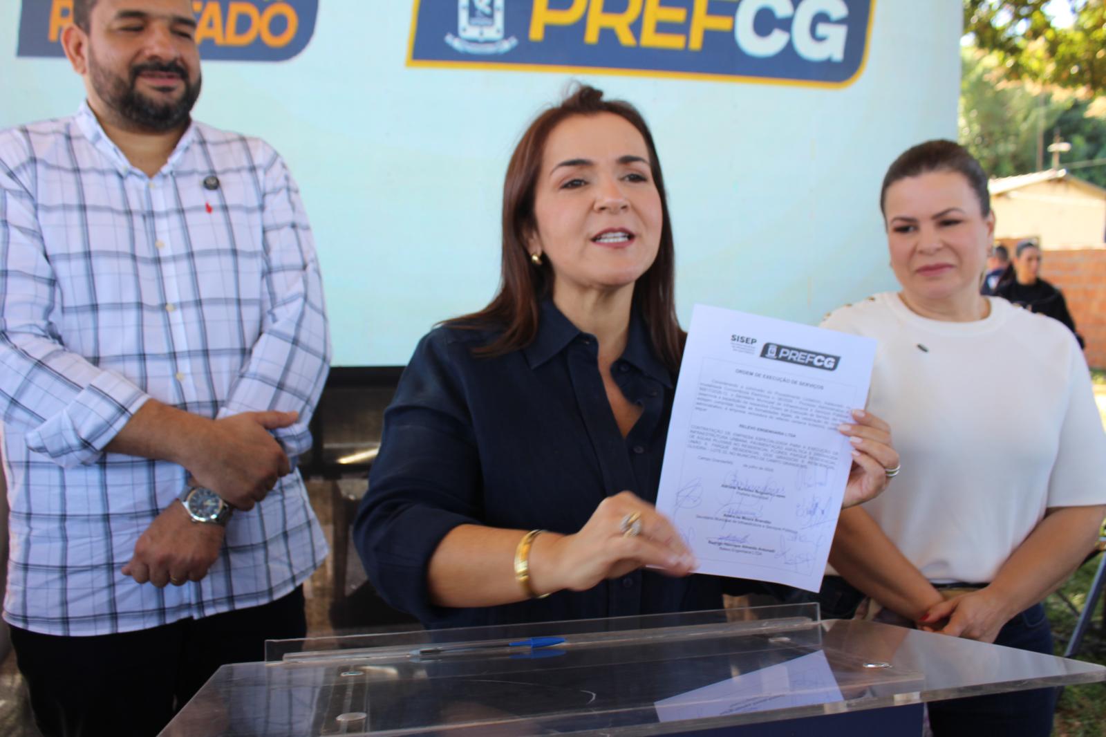  Asfalto novo: Prefeita Adriane Lopes inicia obras no Jardim Oliveira.