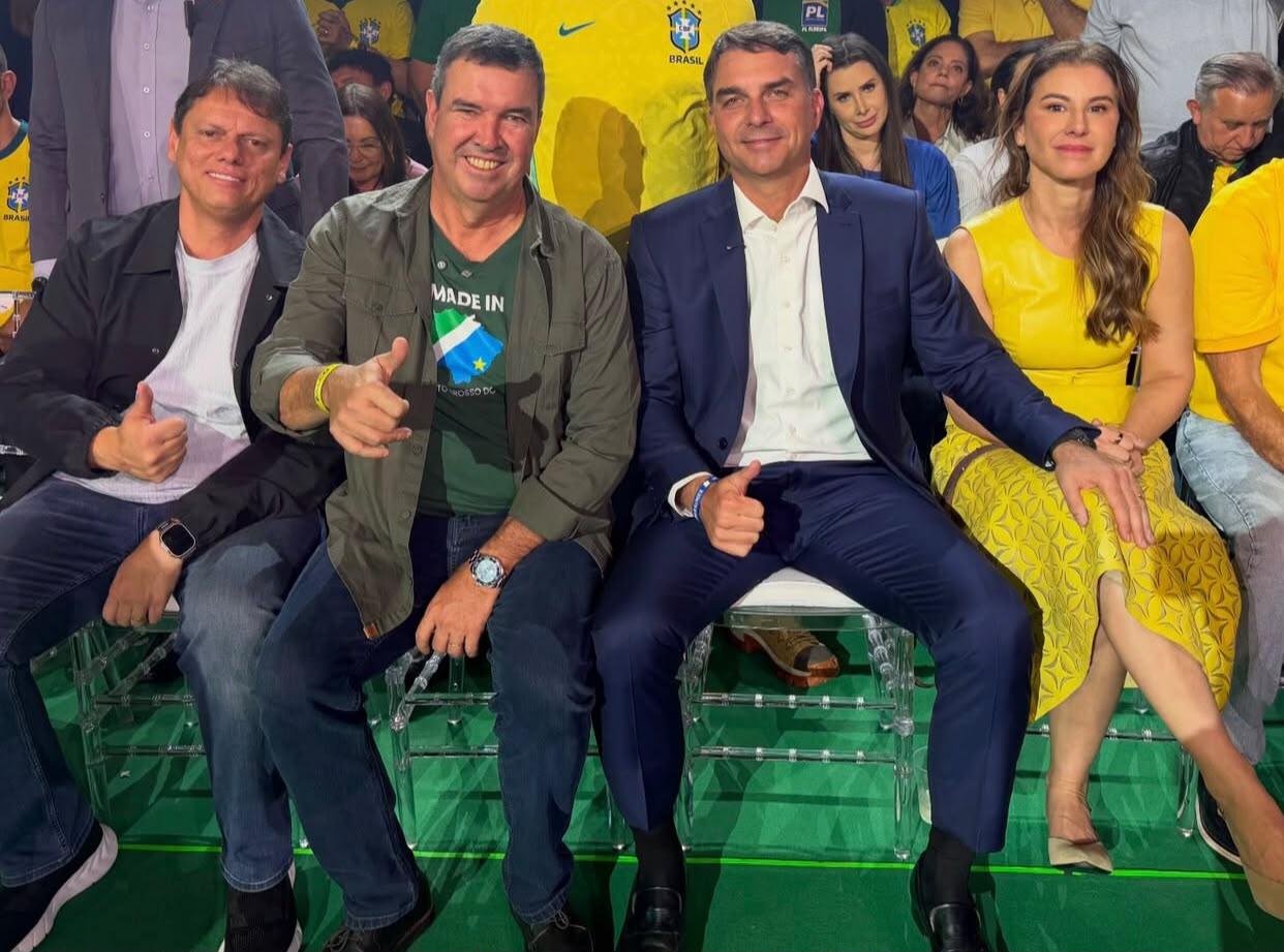 O Governador Eduardo Riedel e parlamentares de MS marcam presença na convenção do PL em São Paulo.
