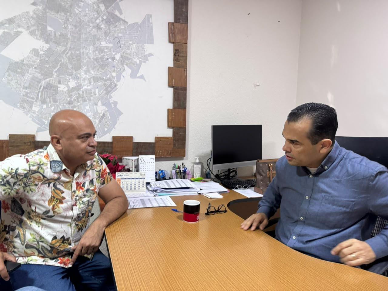 Após reunião de Ronilço Guerreiro com secretário de Saúde, lei dos sensores de glicose para crianças com diabetes tipo 1 começa a ser implantada.