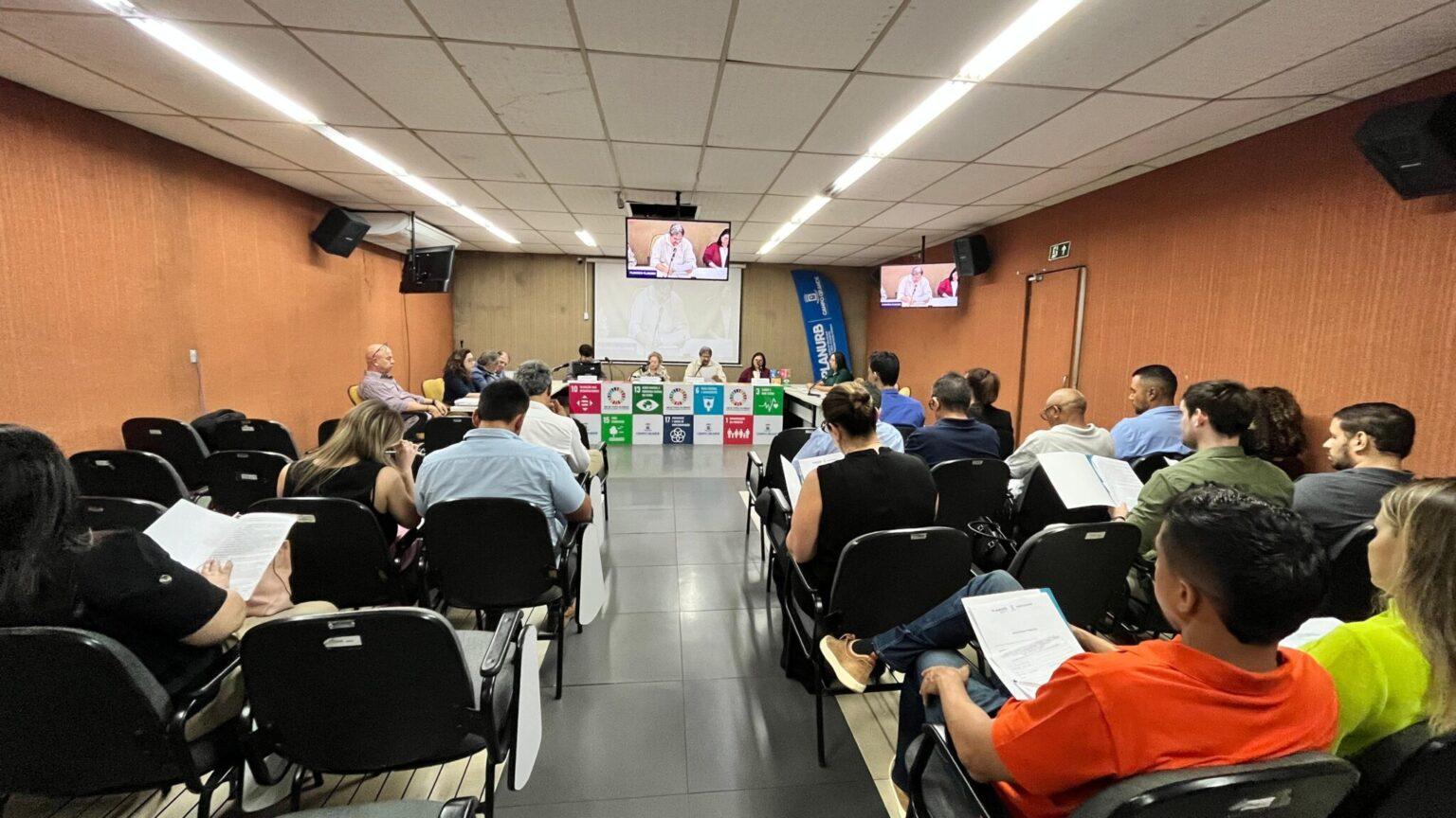 Audiência pública avalia polo comercial de 180 salas.