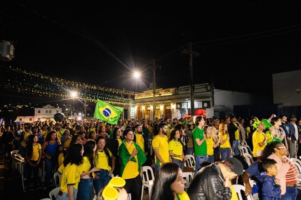Cidade da Copa recebe torcida para Brasil x Noruega.