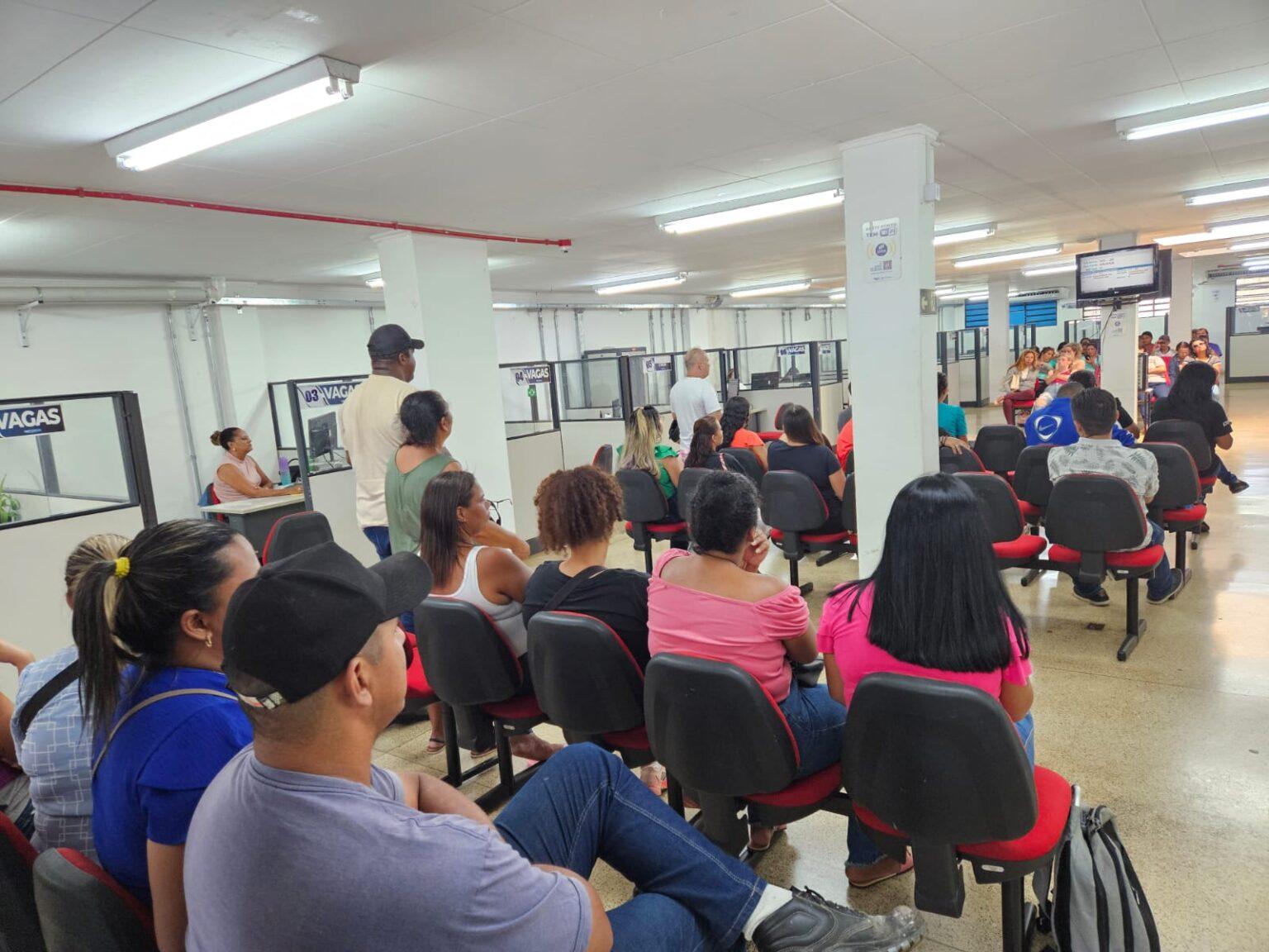 Funsat encerra a semana com 1.026 vagas de emprego.