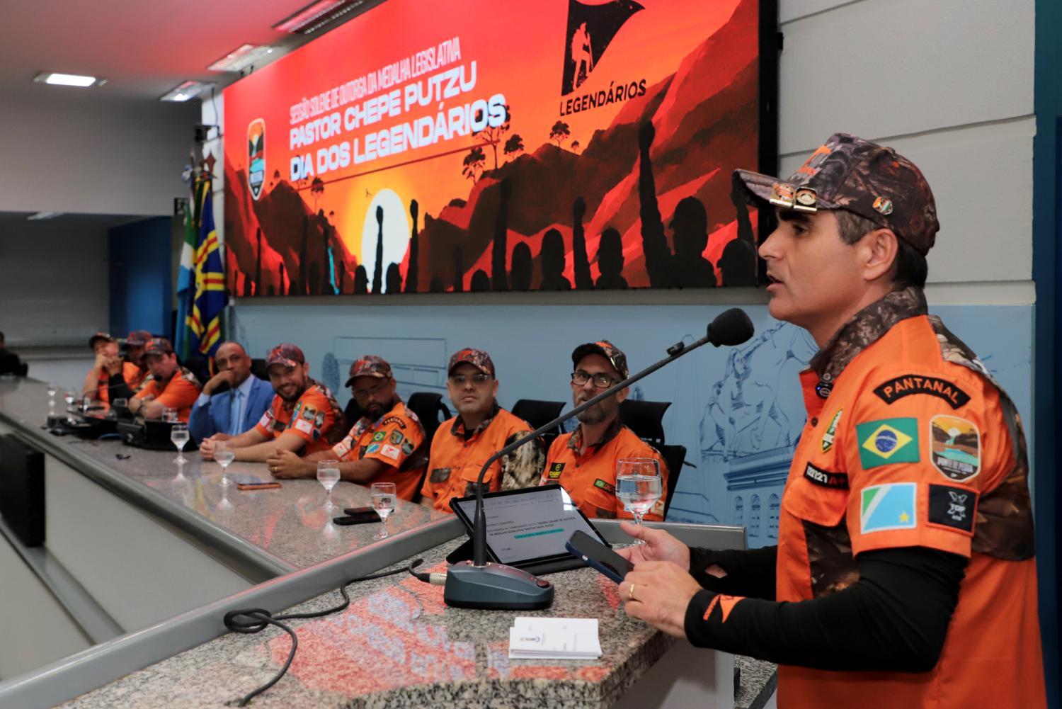 Legendários são homenageados em Sessão Solene na Câmara.