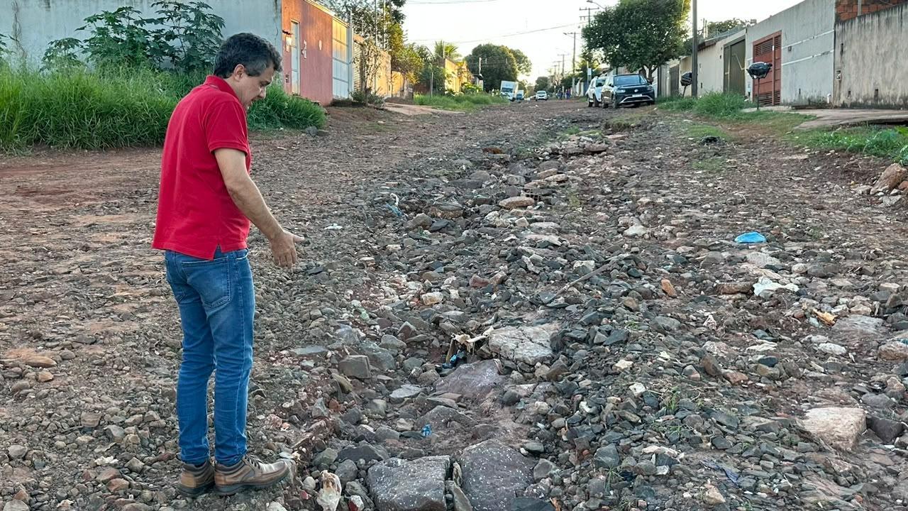 Patrolamento e encascalhamento atendem pedido de Landmark e melhoram acesso no Jardim Noroeste.