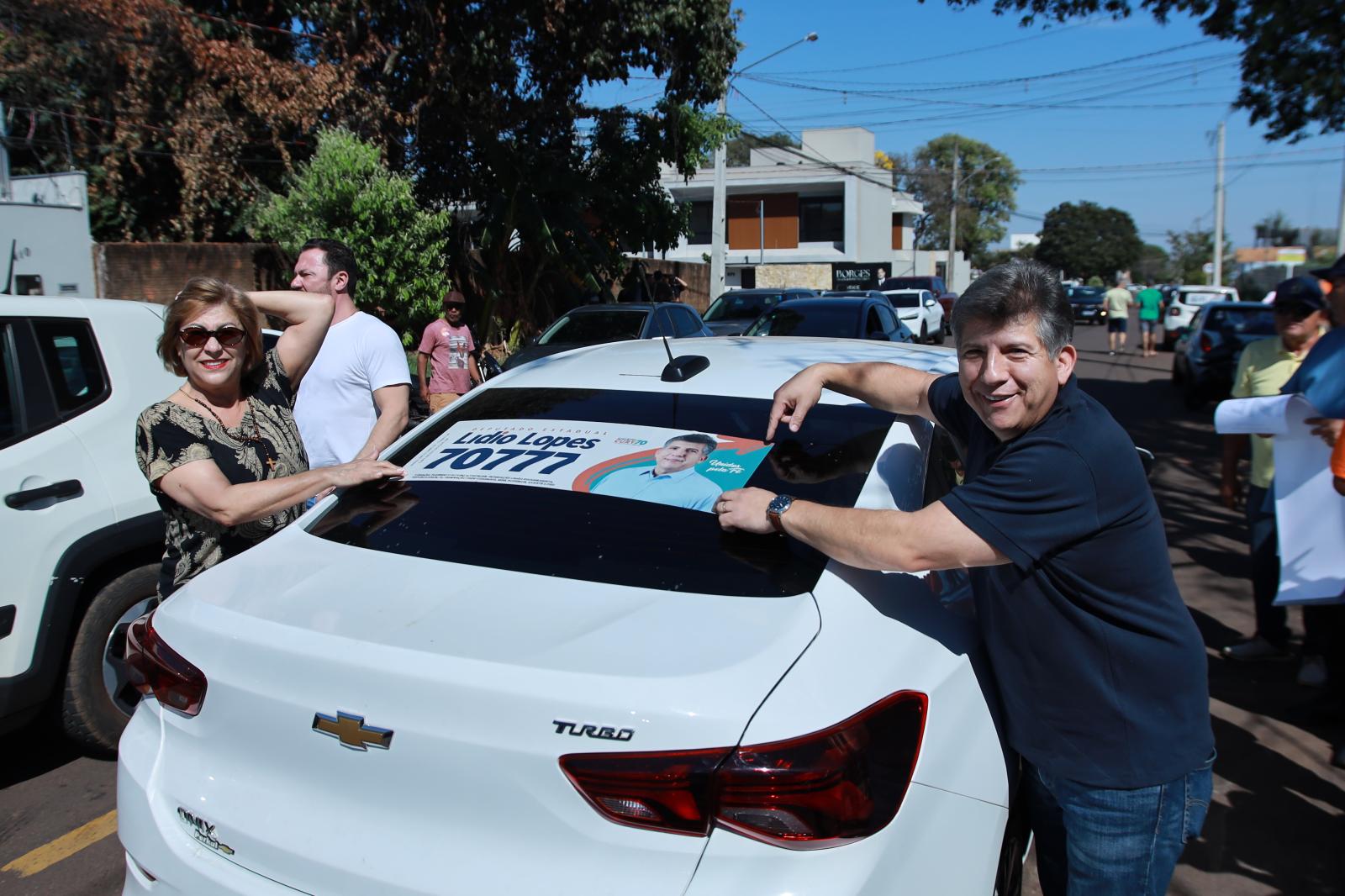Deputado Lídio Lopes inicia oficialmente sua campanha com adesivaço no Carandá Bosque que aconteceu neste domingo dia 16 de agosto na parte da manhã.