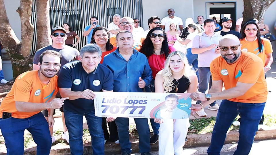 Deputado Lídio Lopes inicia oficialmente sua campanha com adesivaço no Carandá Bosque que aconteceu neste domingo dia 16 de agosto na parte da manhã.