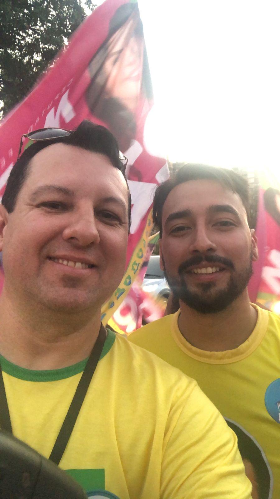 "Jocemar Gutierres ergue bandeira de indignação em Campo Grande: Fora Lula, Fora Moraes".
