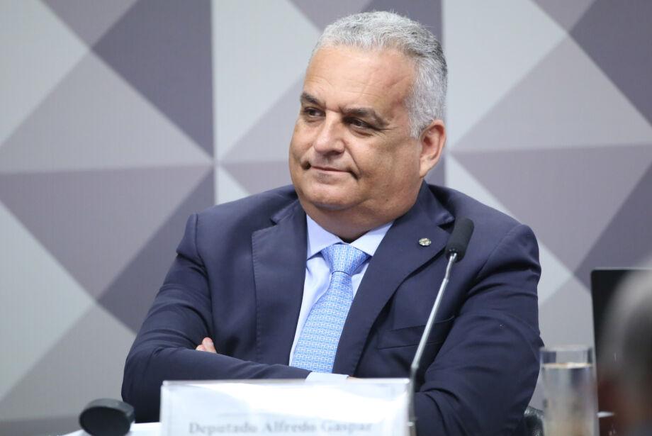 Alfredo Gaspar desembarca em MS para reforçar campanha de Flávio Bolsonaro.