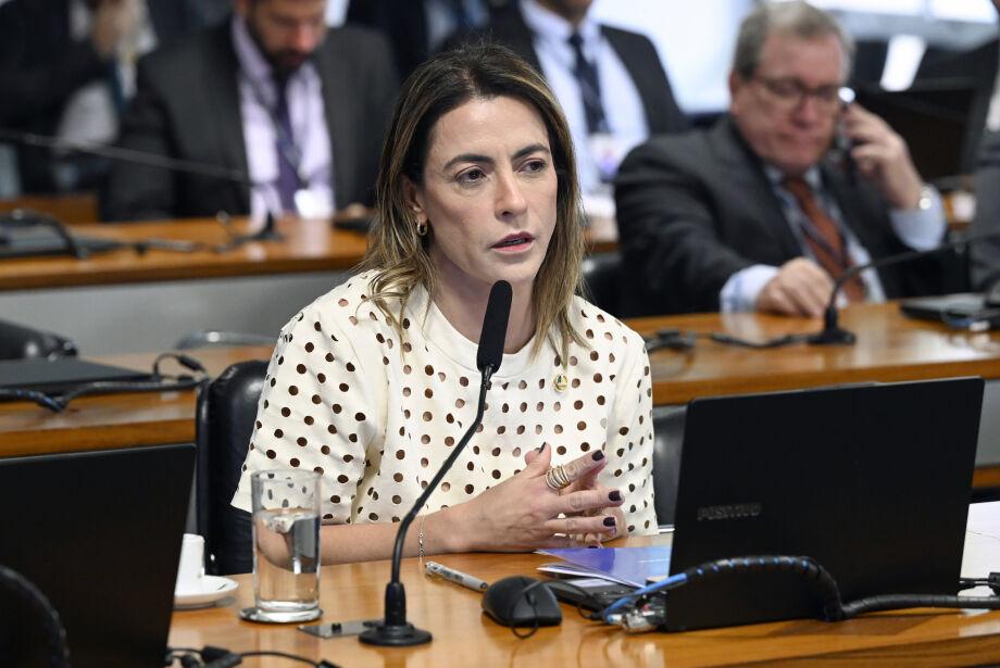 Auditoria investiga R$ 17,4 milhões em “emendas Pix” destinadas por Soraya Thronicke (PSB).