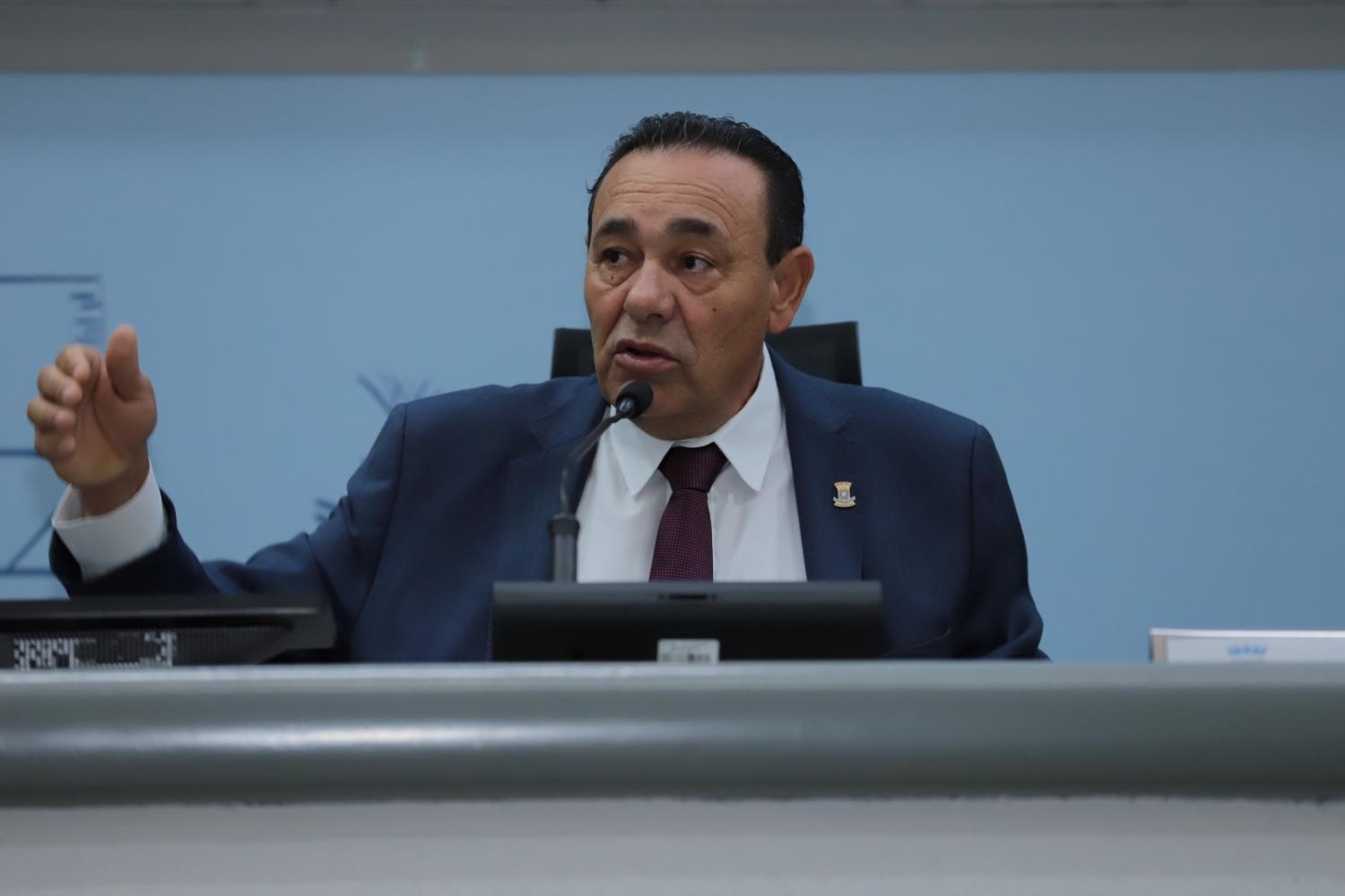 Carlão vota contra o veto do Executivo a projeto que garantiria justiça fiscal no IPTU para idosos.