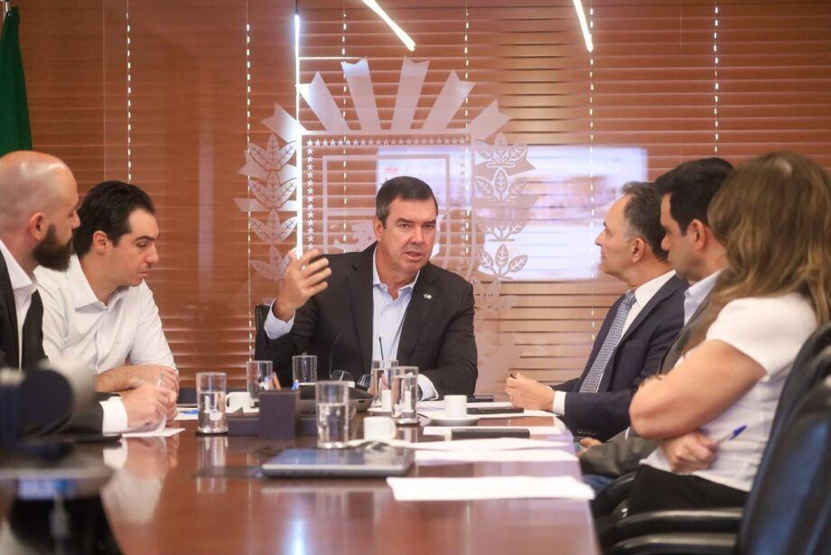 Com campanha em andamento,Eduardo Riedel preserva foco nas atividades oficiais.