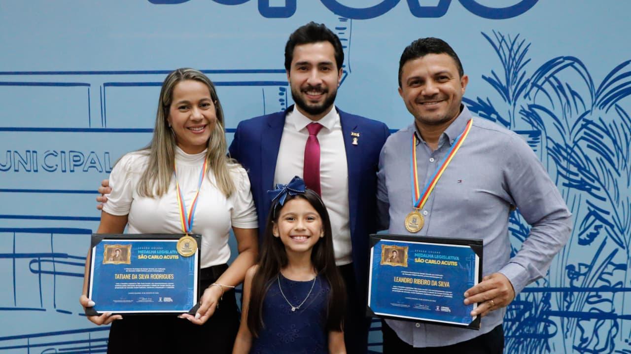 Fábio Rocha destaca juventude católica em homenagem a São Carlo Acutis.