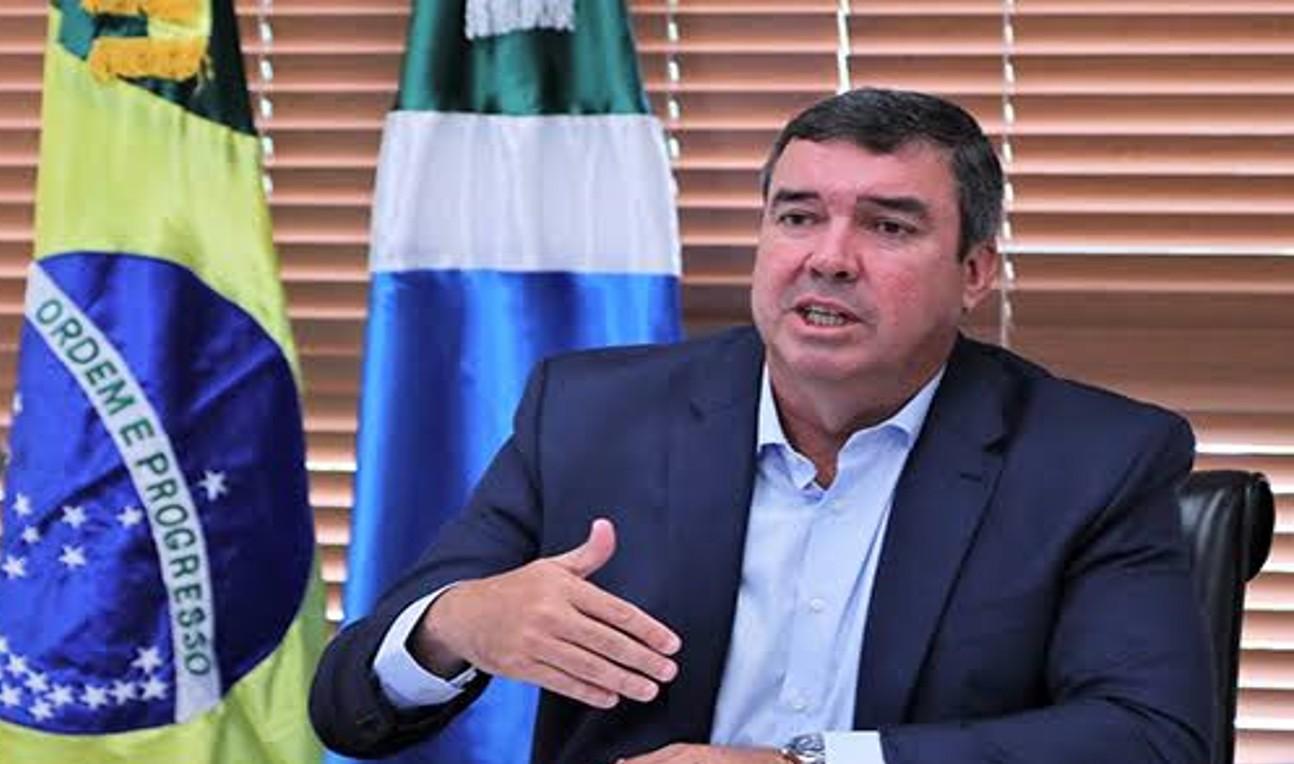 Gastos na disputa pelo Governo podem chegar a R$ 9,3 milhões entre Eduardo Riedel e concorrentes.