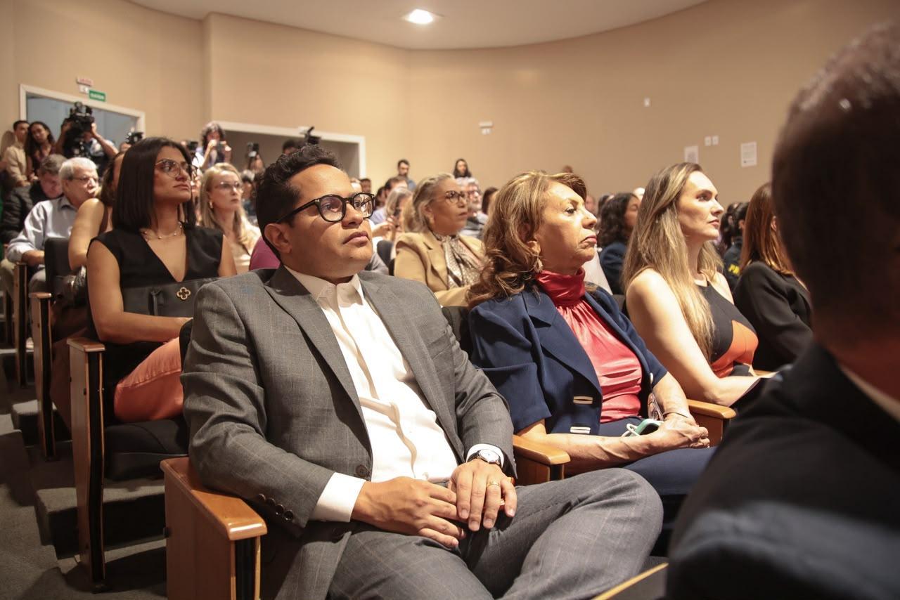 Presidente da Câmara participa do lançamento da Política Nacional do MPT de proteção e autonomia para mulheres.