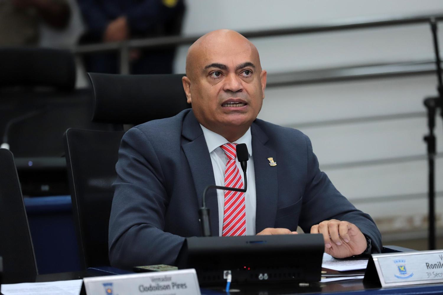 Ronilço Guerreiro pede parceria dos vereadores na destinação de emendas para investimentos em saúde mental.