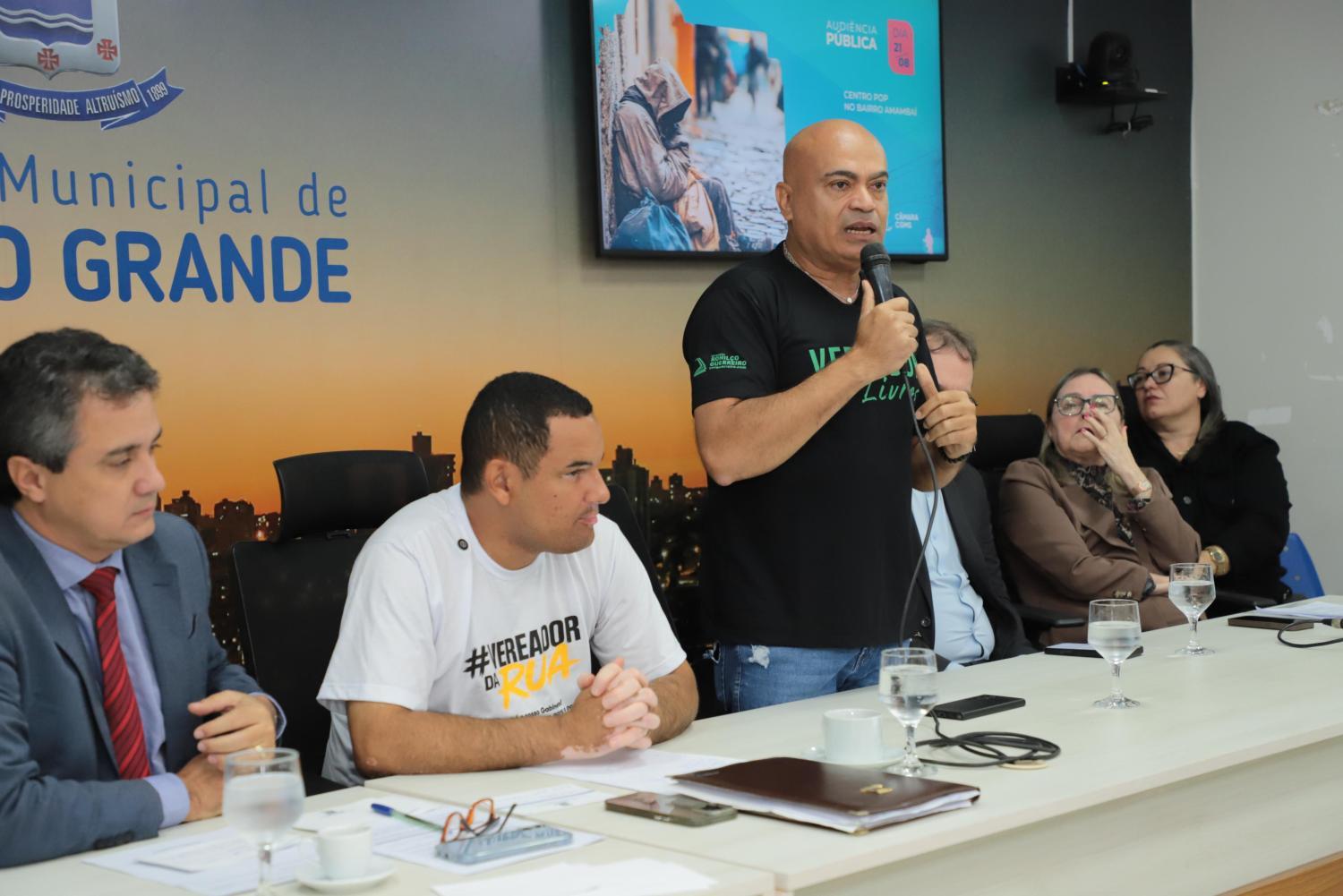 Ronilço Guerreiro propõe implantação do Centro-Dia para Idosos no lugar do Centro POP no Bairro Amambaí.