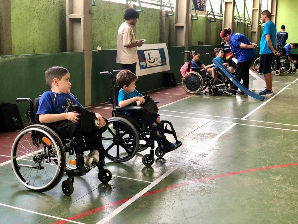 Alunos da Reme vivenciam esporte adaptado no 16º Jopares.
