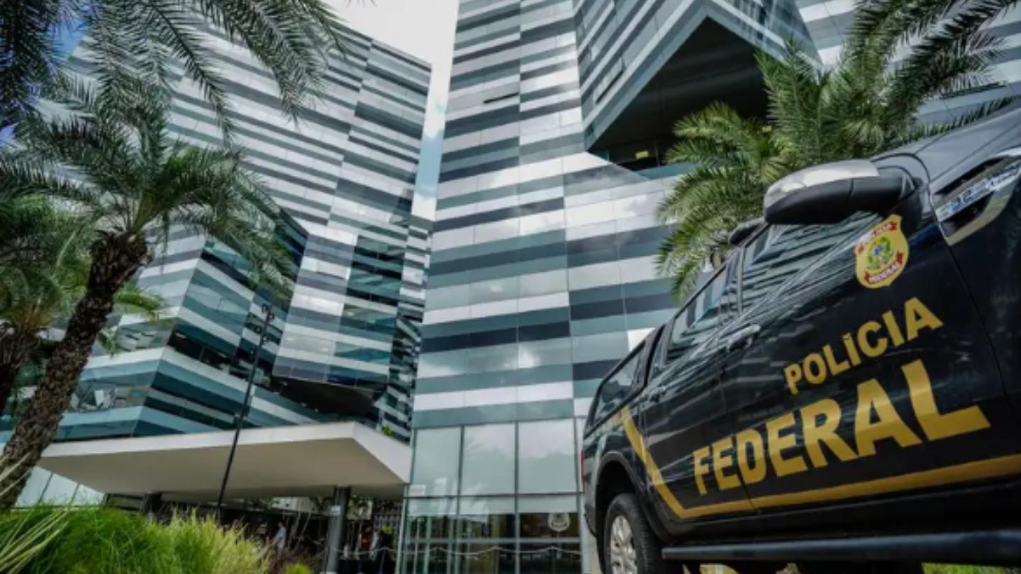 Afastamento de Andrei leva diretores da PF a colocarem cargos à disposição.