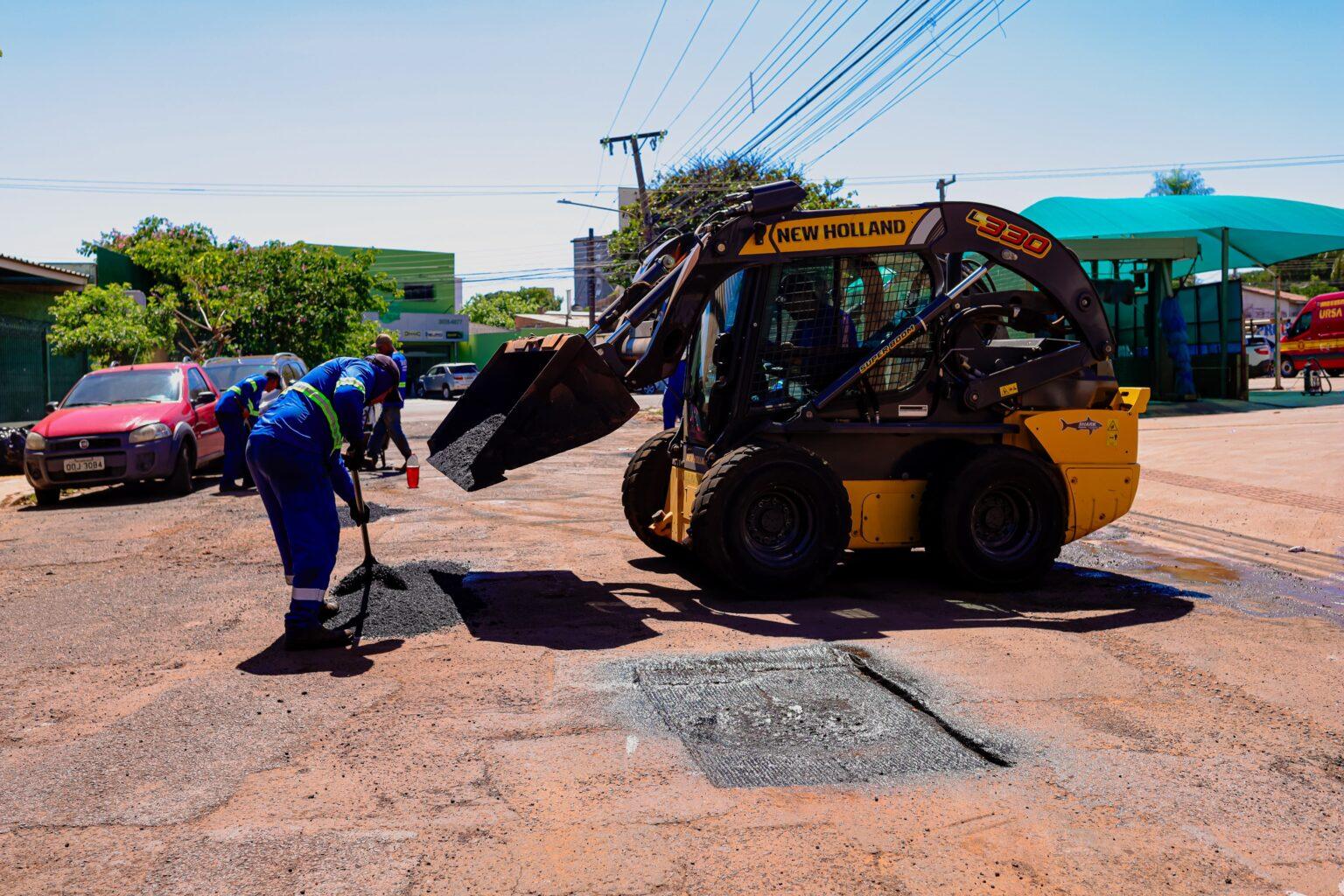 Coophatrabalho recebe mutirão de tapa-buracos neste sábado.