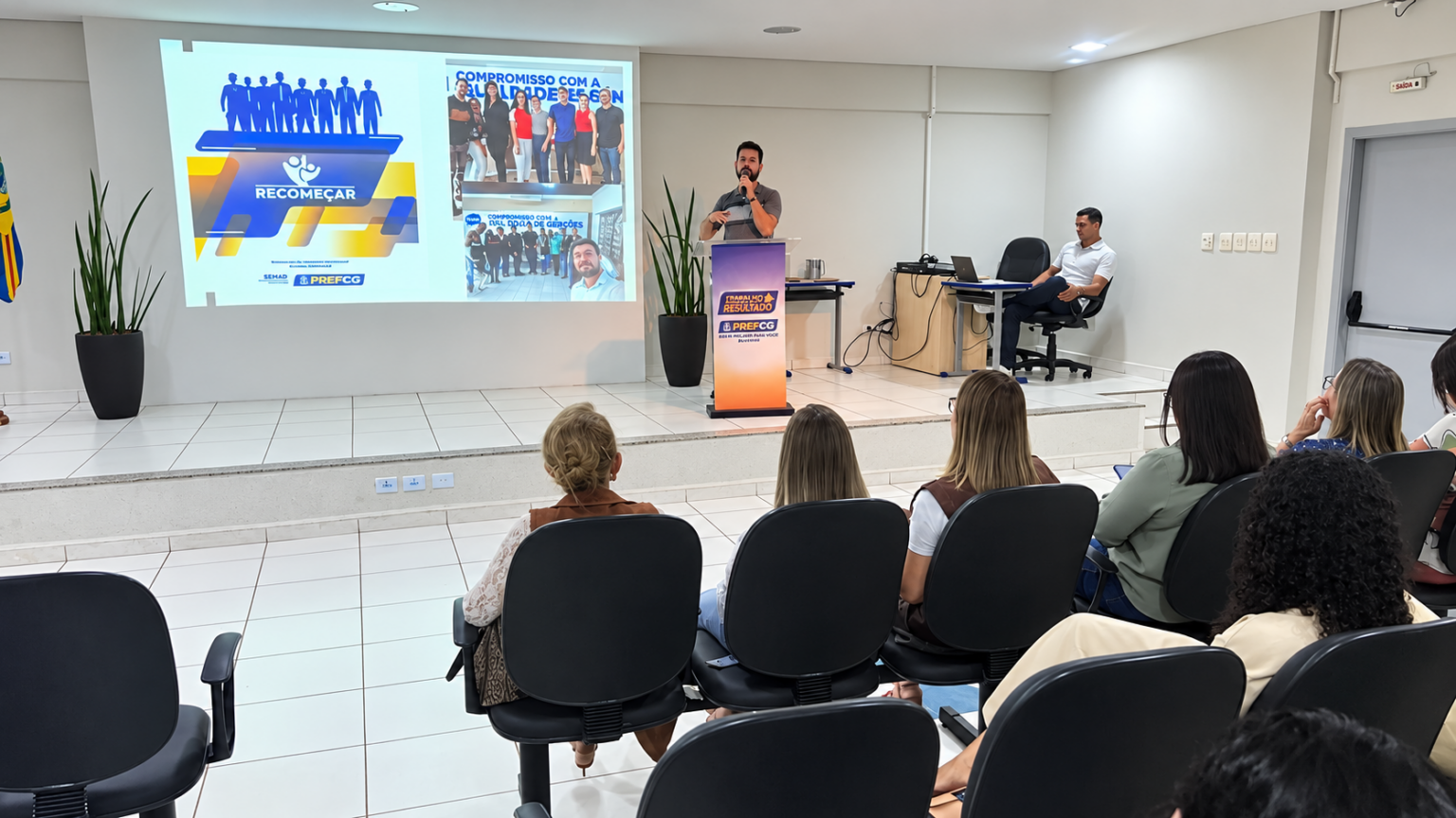 Escola do SUAS completa 5 anos com 8,3 mil capacitados.