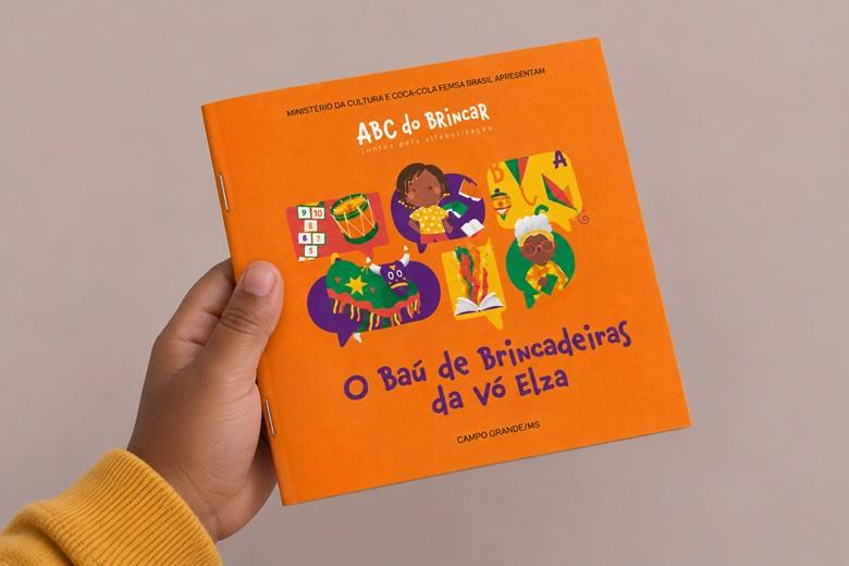 Escola municipal encerra Semana do Brincar com lançamento.