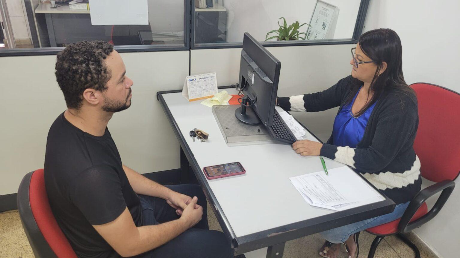Funsat oferece 833 vagas de emprego nesta quinta-feira.