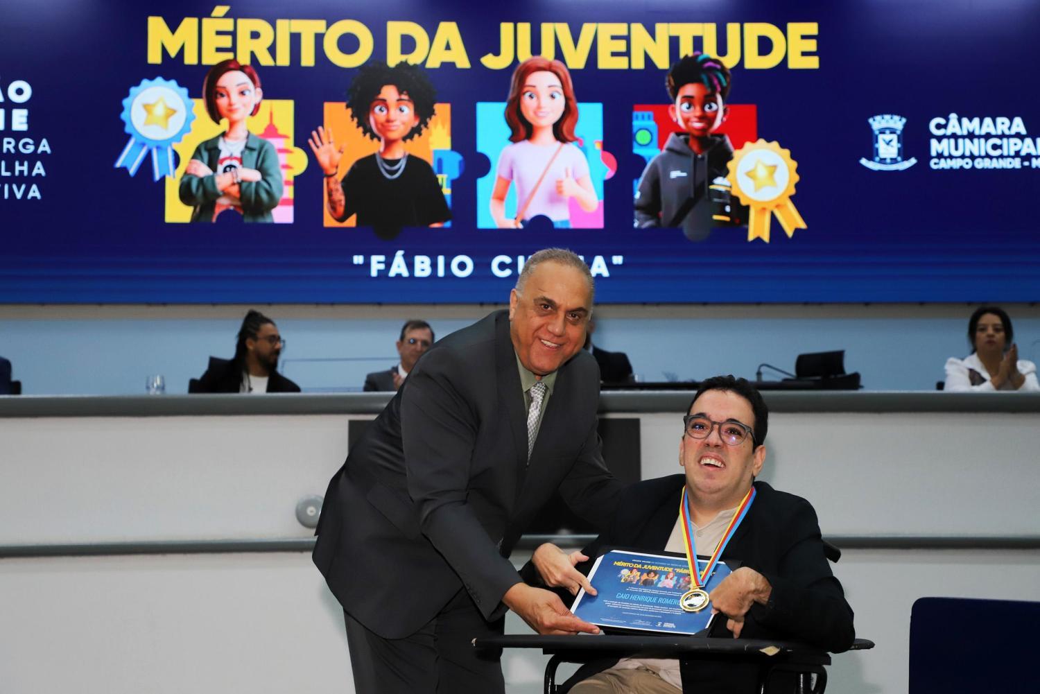 Indicado por Dr. Victor Rocha, Caio Henrique Romero recebe Medalha do Mérito da Juventude.