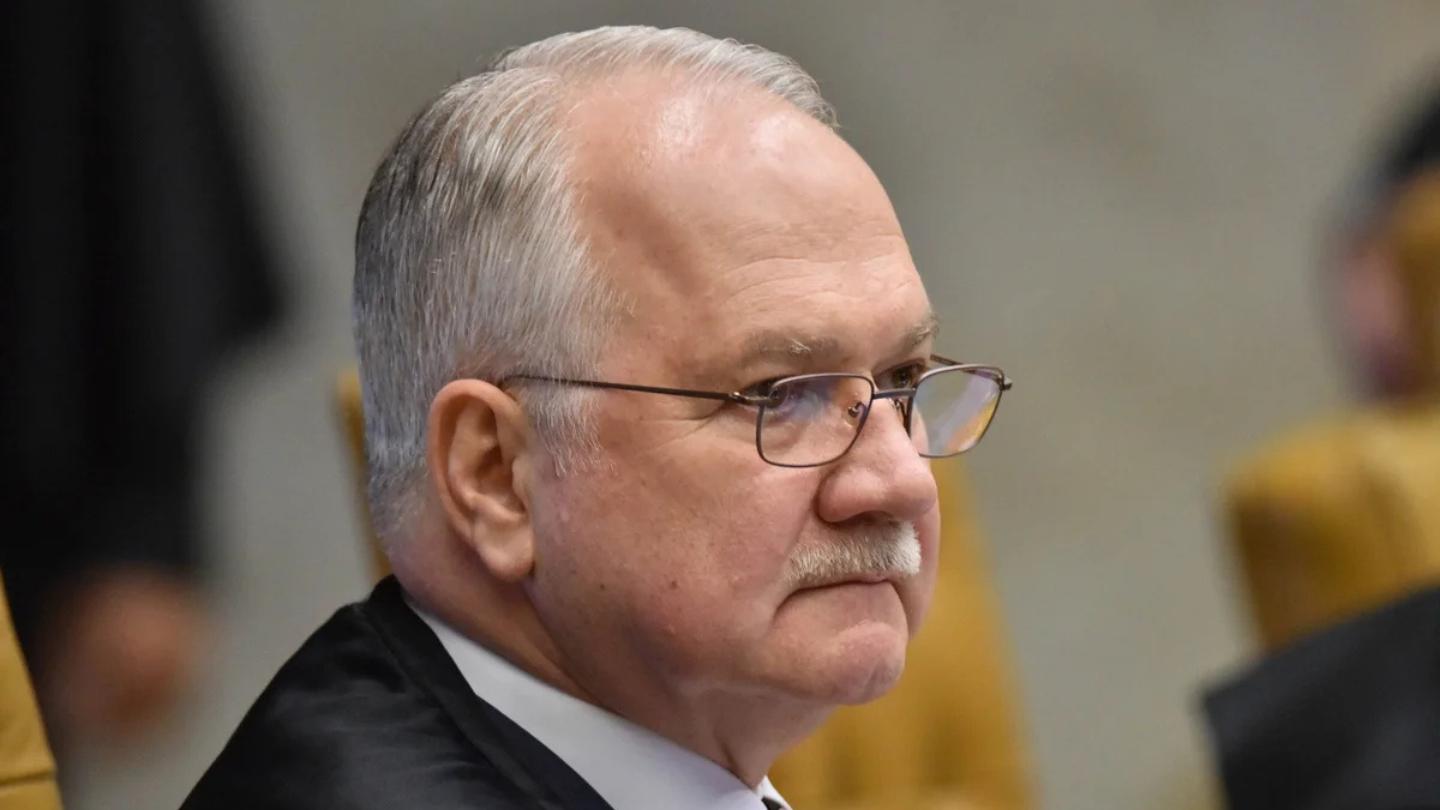 Ministro do STF Fachin exige em 24h informações da PF sobre íntegra do celular de Vorcaro.